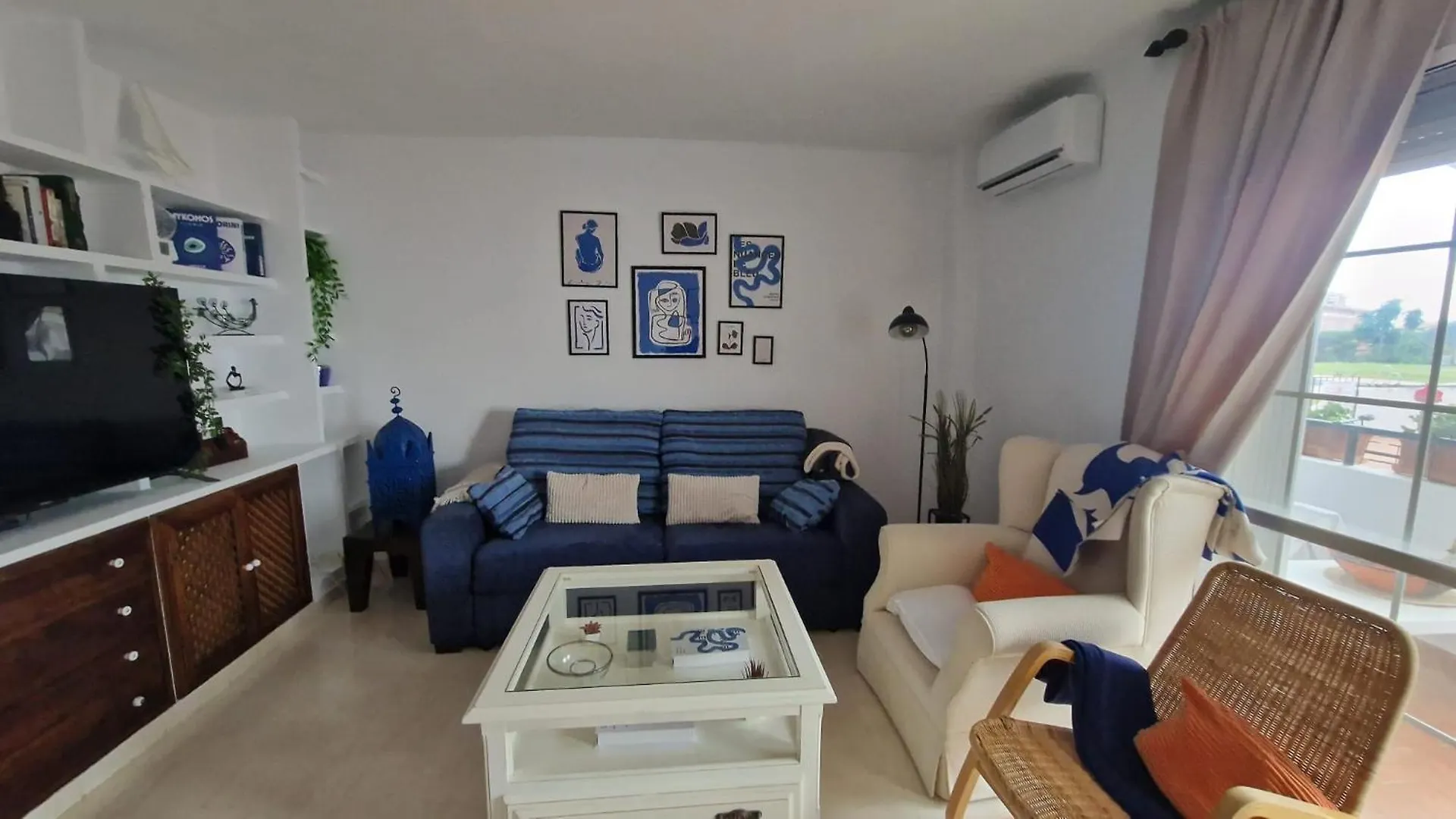 Beautiful Apartment In Calahonda Beach Sitio de Calahonda Španělsko