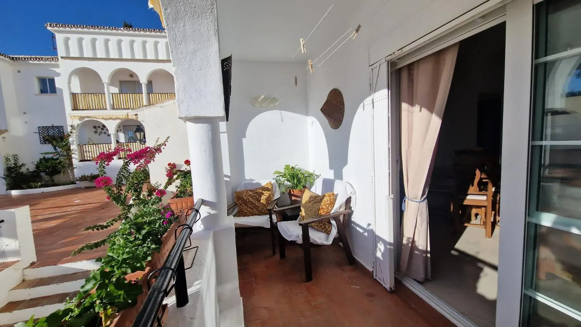 Beautiful Apartment In Calahonda Beach Sitio de Calahonda 0*,